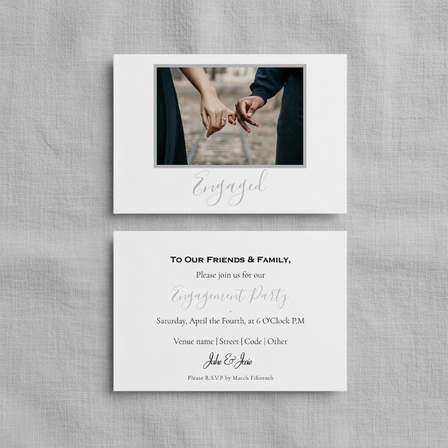 Ditt eget foto, party-kort med förlovat meddelande (Your own photo, engaged announcement party card.)