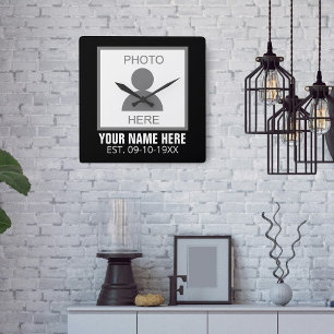 Ditt foto här Namn och din ålder Fyrkantig Klocka