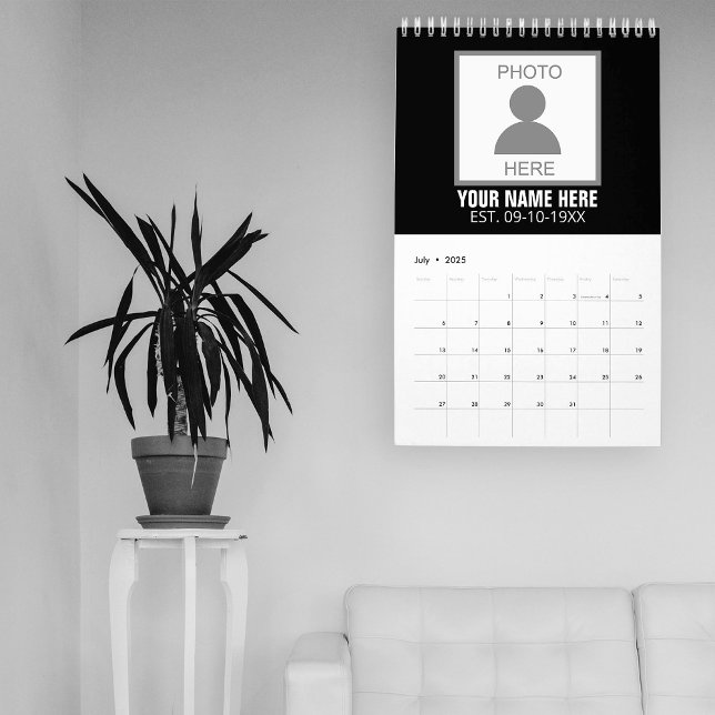 Ditt foto här Namn och din ålder Kalender (Skapare uppladdad)