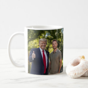 Ditt foto med president Donald Trump 2024 Kaffemugg