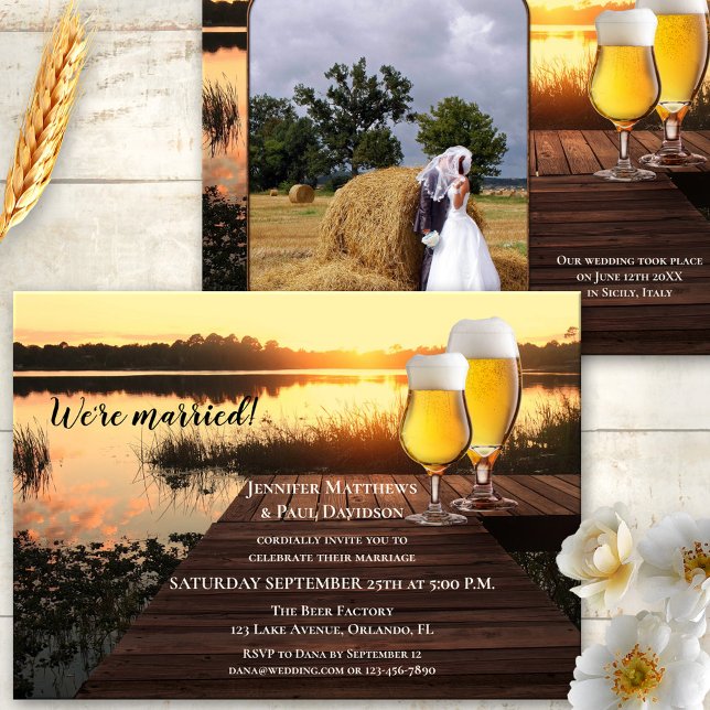 Ditt fotobryllup med öltema inbjudningar (Elopement or wedding reception only invitation with two beer glasses on a dark wood jetty at sunset)