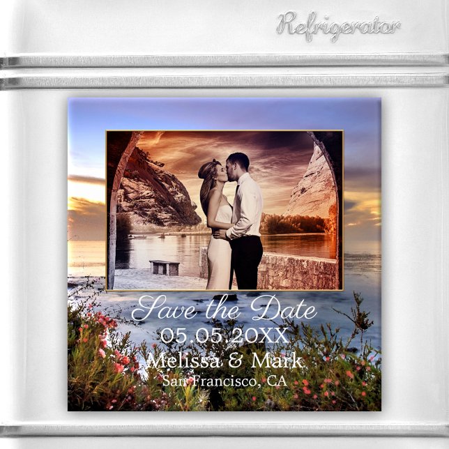 Ditt fotokoastala solnedgång Spara datum magneter (A romantic Save the Date magnet with your own favorite photo framed by a coastal design at sunset.)