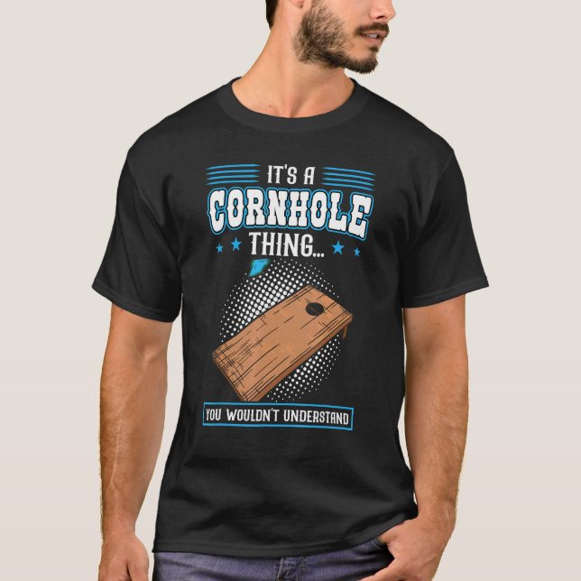 Ditt hål är mitt mål  Cornhole T Shirt (Framsida)