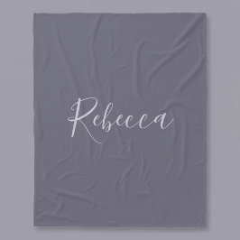 Ditt namn | Elegant Lavender Script på Hazy Lila Fleecefilt