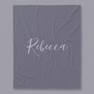 Ditt namn Elegant Lavender Script på Hazy Lila Fleecefilt