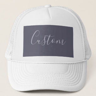 Ditt namn Elegant Lavender Script på Hazy Lila Keps