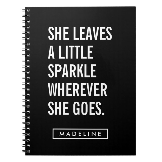 Ditt namn | Hon Lämnar lite Gnistra Anteckningsbok (Framsidan)