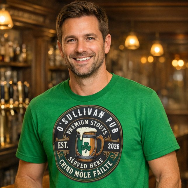 Ditt Namn Irländsk Pub Anpassad Saint Patrick's Da T Shirt (Your Name Irish Pub Custom Saint Patrick's Day T-Shirt)