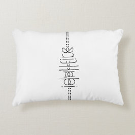 Ditt namn som unika främmande tecken prydnadskudde