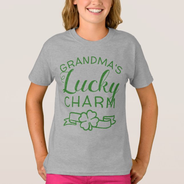 DITT NAMNfamiljs Lucky Charm Cute T Shirt (Framsida)