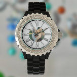 Ditt Pet-Hund- eller Cat-foto på en Personlig W Armbandsur<br><div class="desc">Besök av Pet Hund eller Cat med klassiska romerska stil-nummer plus ditt eget foto av husdjur. Ladda upp bild från ditt eget husdjur.</div>