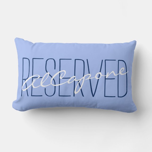 Ditt tal och Namn: RESERVED AlCapone Lumbarkudde (Framsida)