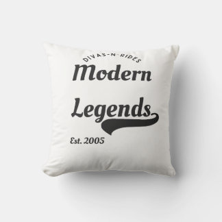 Divas-N-Rides Modern Legends Endräkt Kudde