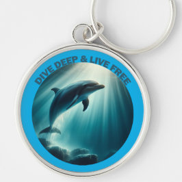 Dive Deep Live Free Dolphin Rund Silverfärgad Nyckelring