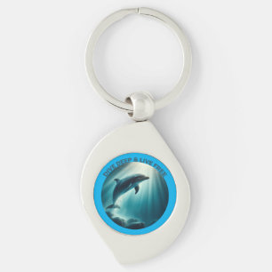 Dive Deep Live Free Dolphin Swirl Silverfärgad Nyckelring