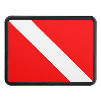 Diver för dykdykare ned i Flagga Dragkroksskydd