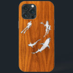 Diver med hajar på Teak Veneer Stil<br><div class="desc">En silver-haj och en dykscen på en teak-stil-bakgrundsdekör. En gammal modern nautisk gåva. Använda länken "Meddelande" om du vill kontakta oss med dina speciella designförfrågningar eller om du vill ha hjälp med något av dina anpassningsbehov.</div>