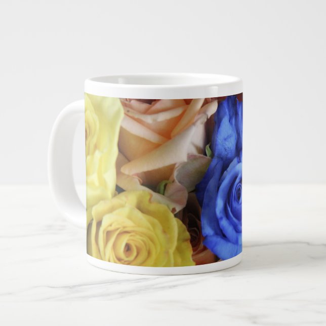 Diverse färska rosbuketter jumbo mugg (Framsida vänster)