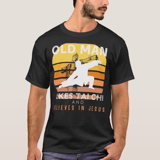 Divine Flow: Grumpy Old Mans Jesus Lugn i Tai Chi T Shirt (Framsida)