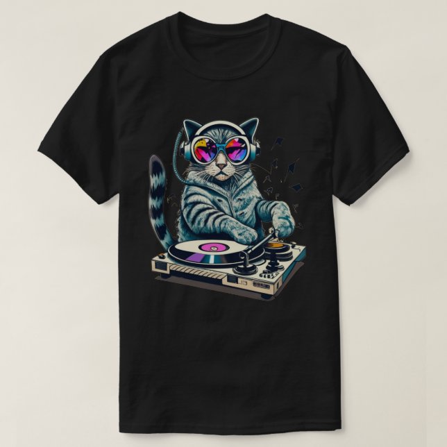 DJ Cat Mixing Turntable T Shirt (Design framsida)