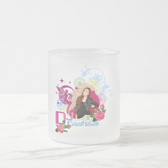 Dj Faahsai Glas Mugg (Center)