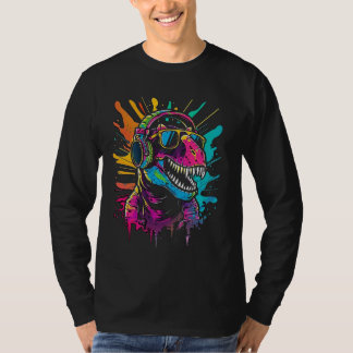 DJ-färgad med hörlurar och solglasögon T Shirt