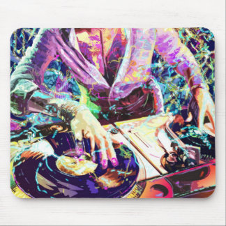 DJ-KLUBBFLICKA MUSMATTA