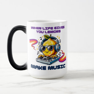 DJ Lemon Groove med hörlurar och bärbara datorer Magisk Mugg