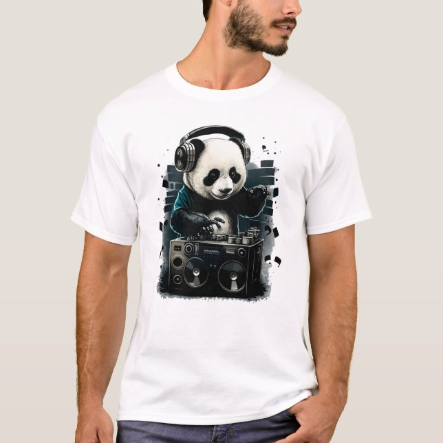 Dj-panda med hörlurar musik t shirt (Framsida)