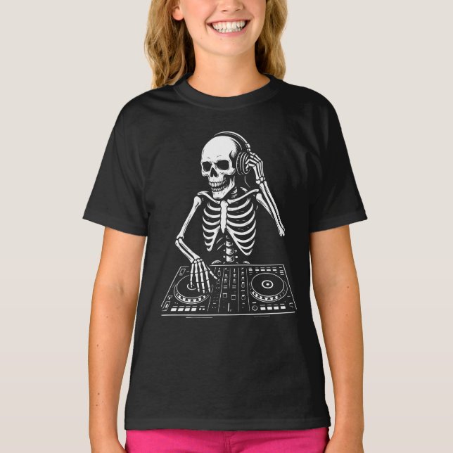 DJ Skeleton playing the live music T Shirt (Framsida)