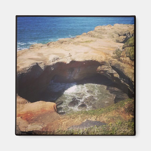 Djävulen Punchbowl Magnet (Framsidan)