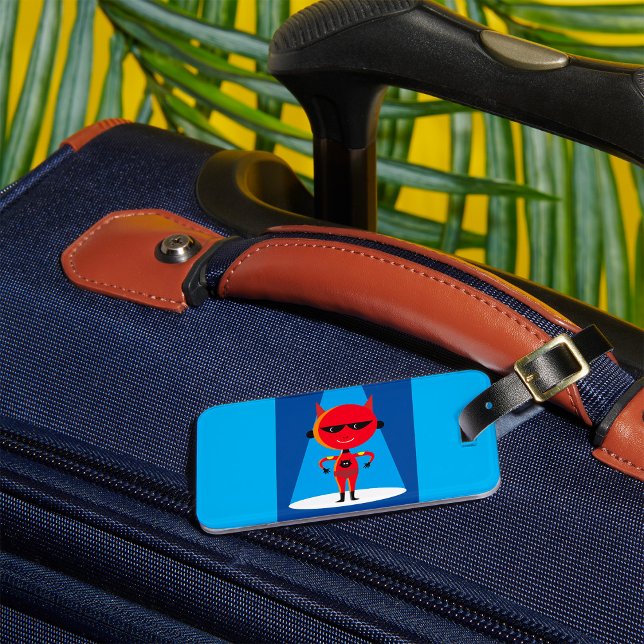 Djävulen superhjälte, brud och blå bagagebricka (Skapare uppladdad)