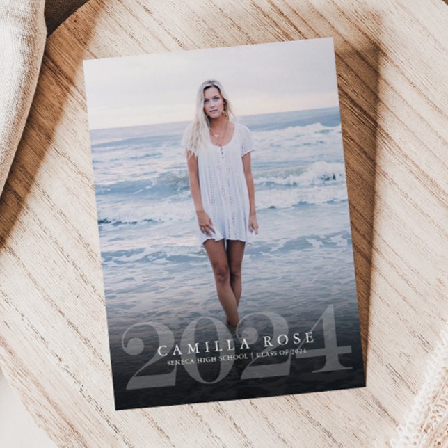 Djup Elegans 2024 Examen Foto Annonsering Inbjudningar (Bold Elegance - Class of 2024 Graduation Announcement)