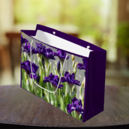 Djup Lila Irises Blommigt