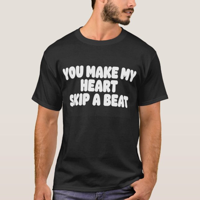 Djup Svart Tomhet T Shirt (Framsida)