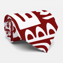 Djupa röda och vita dockor på 7