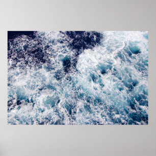Djupblått havsfoto med Vinkara  Poster