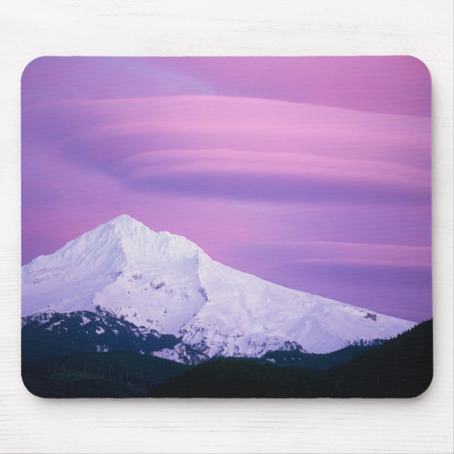 Djupt lila moln omger Mount Hood, i Musmatta (Framsidan)