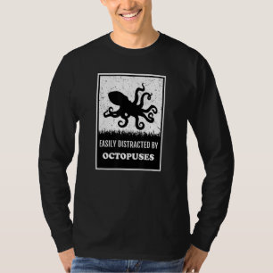 Djur av bläckfisk som lätt distraherats av okton t shirt
