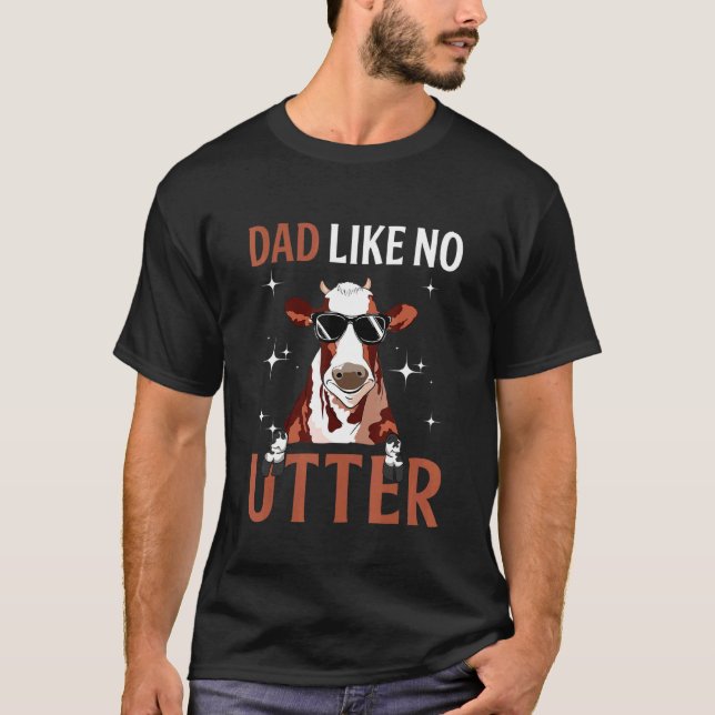 Djur Puns Farm Ko Far Liknar Inte Alls Faderns Da T Shirt (Framsida)
