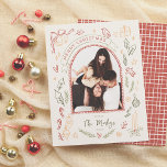 Djurefoto för Whimsime Retro-jultomten<br><div class="desc">Fånga helgdag magi med det här charmerande julbudgetfotokortet! Med ett bågformat foto som är framtaget av ett handritat gräns får du en lekfull vintage till bild i familjen. En rulla med "God jul" sitter överst, omgiven av visuella illustrationer av klassisk julklapp som klockor, en rödstöt, holly, gåvor och så vidare....</div>