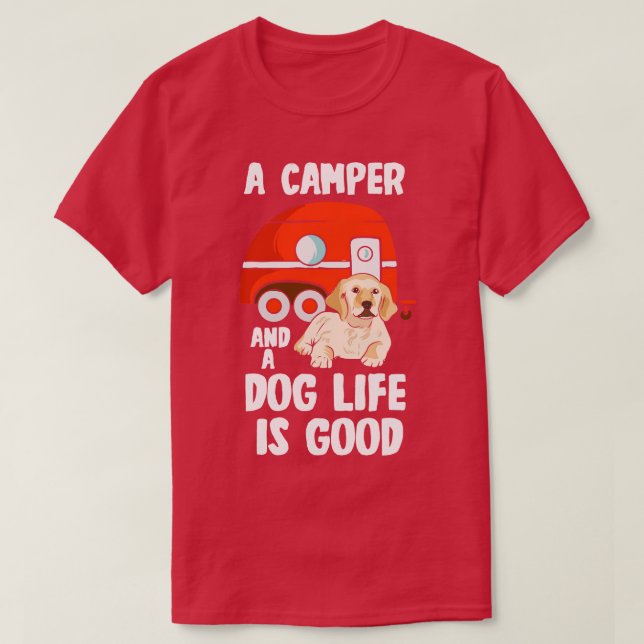Djurförråd utomhus av campingdjur i hund älskare t shirt (Design framsida)