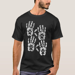 Djurhandskatt eller Hund tillsammans över hela Tas T Shirt