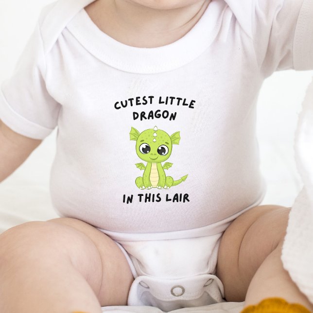 DnD Baby - Cutest Little Dragon i Lair T Shirt (Skapare uppladdad)