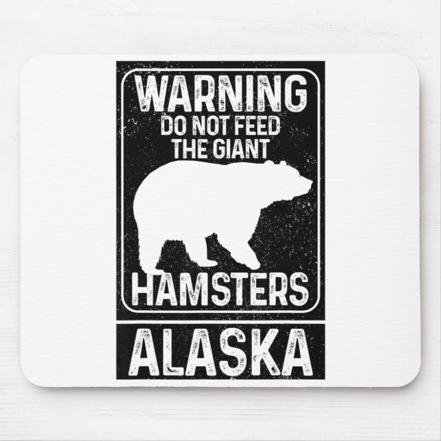 Do Not Feed The Giant Hamsters Grizzly Bear Funny  Musmatta (Framsidan)