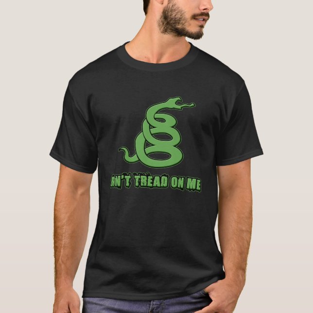 Do not Tread On Me Poisonous Snakes T Shirt (Framsida)