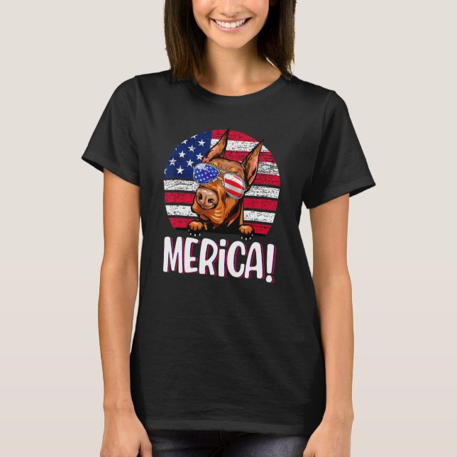 Doberman 4:e juli Amerikanska Flagga Hund Kvinnor  T Shirt (Framsida)