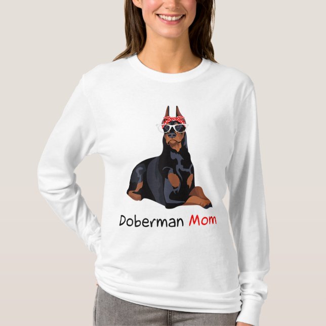 Doberman Mamma Hund Bandana Djurälskare Gift T Shirt (Framsida)