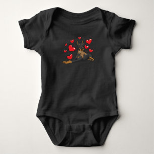 Doberman med mjukisdjur t shirt