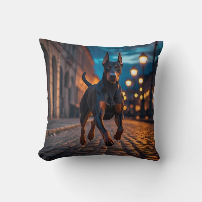 Doberman Pinscher Elegant Dekorativ kudde (Framsida)
